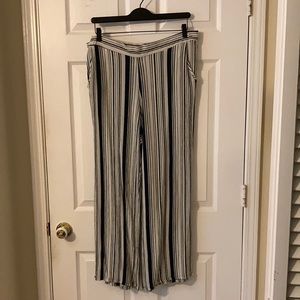 iZ Byer wide leg linen pant